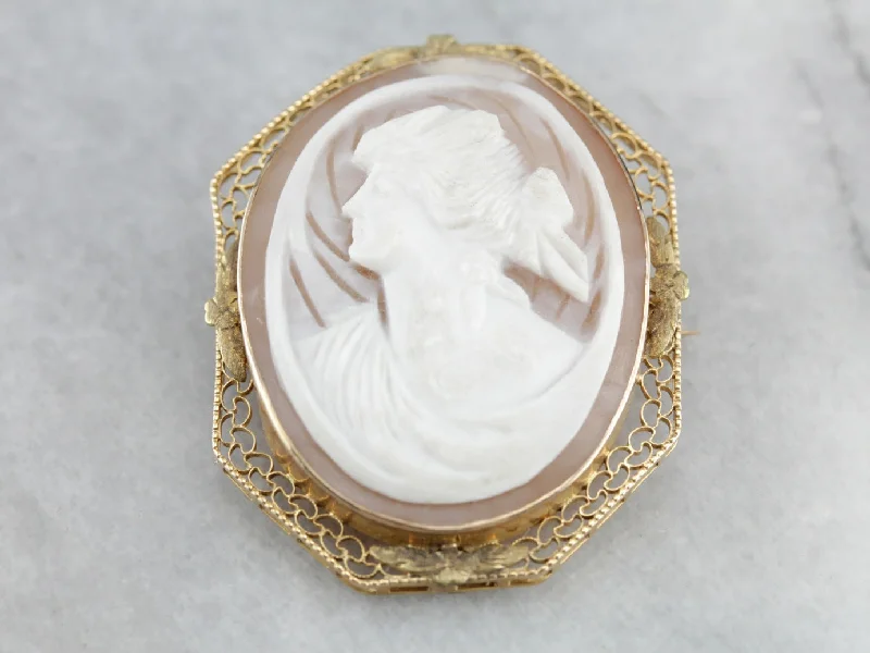 Ladies hippie soul brooches -Art Nouveau Cameo Gold Filigree Pendant or Brooch