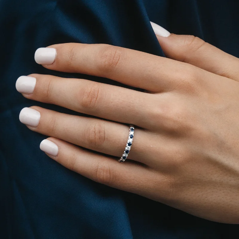 Ladies Rings Wave Glow-Stackable Blue Sapphire & Diamond Ring