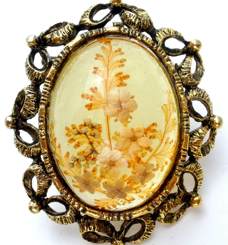 Ladies sunny breeze brooches -Vintage Lucite Flower Pendant Brooch