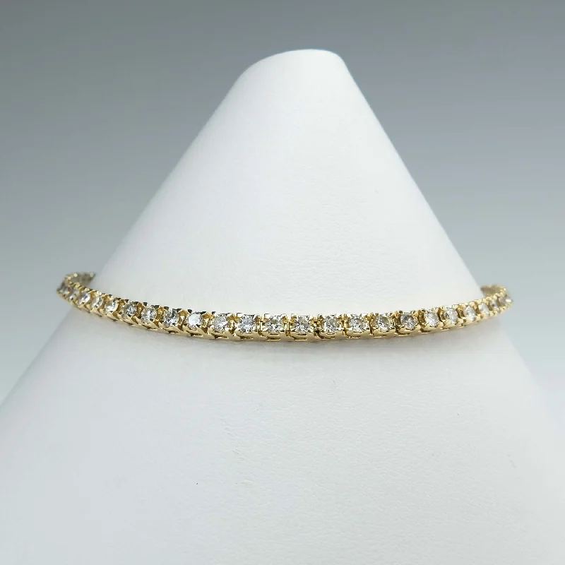 Ladies enamel hue bracelets -2.90ctw Diamond Tennis Bracelet in 14K Yellow Gold