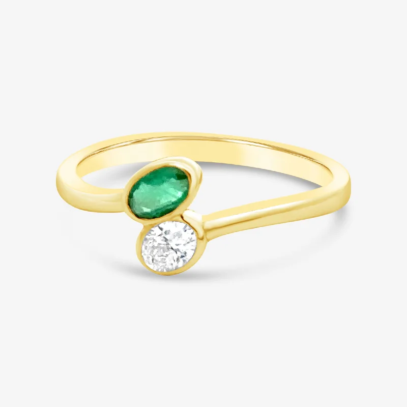 Ladies Rings Retro Glow-Emerald & Diamond Double Bezel Ring