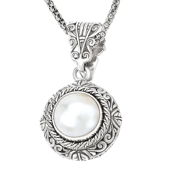 Ladies solar flare necklaces -Ladies Fashion Pearl Necklace